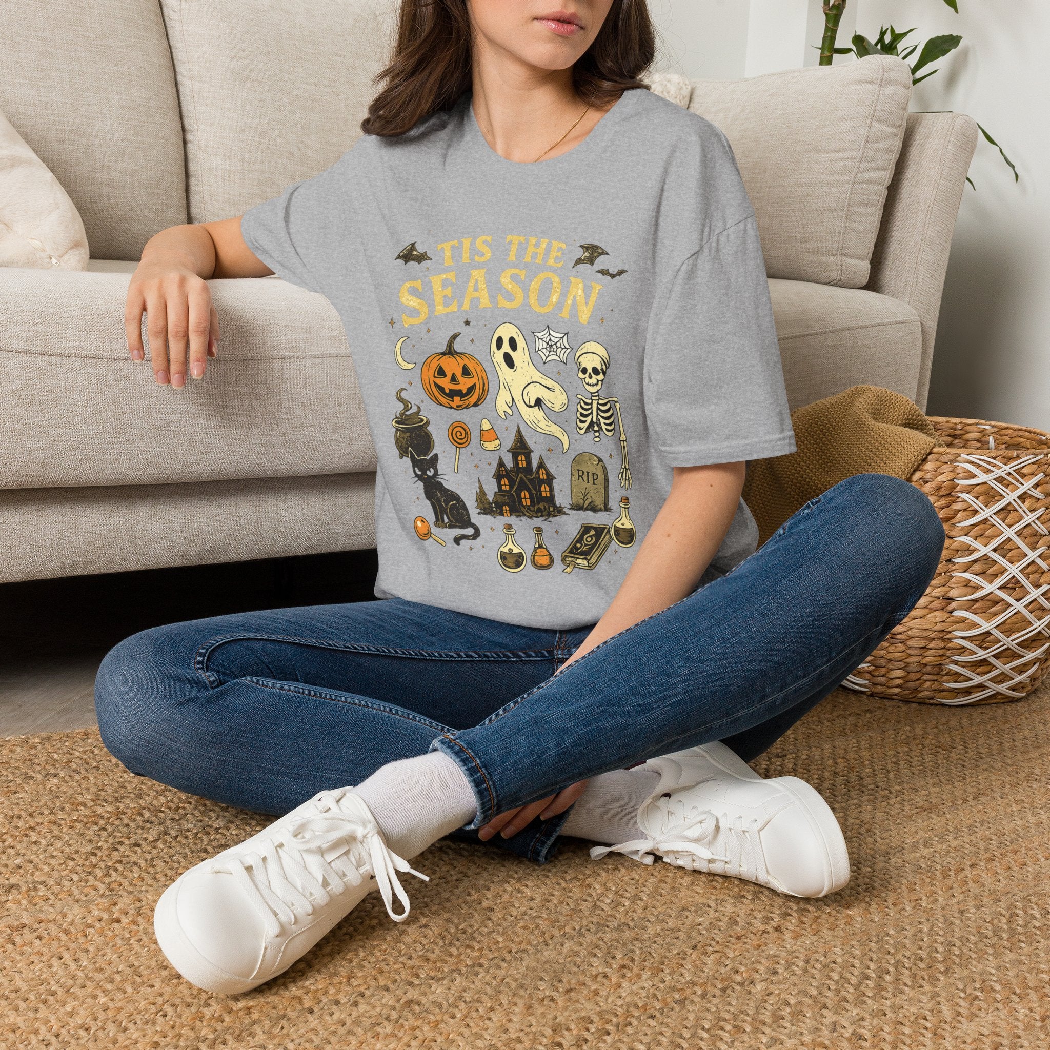 Halloween 'Tis the Season T-Shirt — Cute Spooky Pumpkin, Ghost & Skeleton Tee